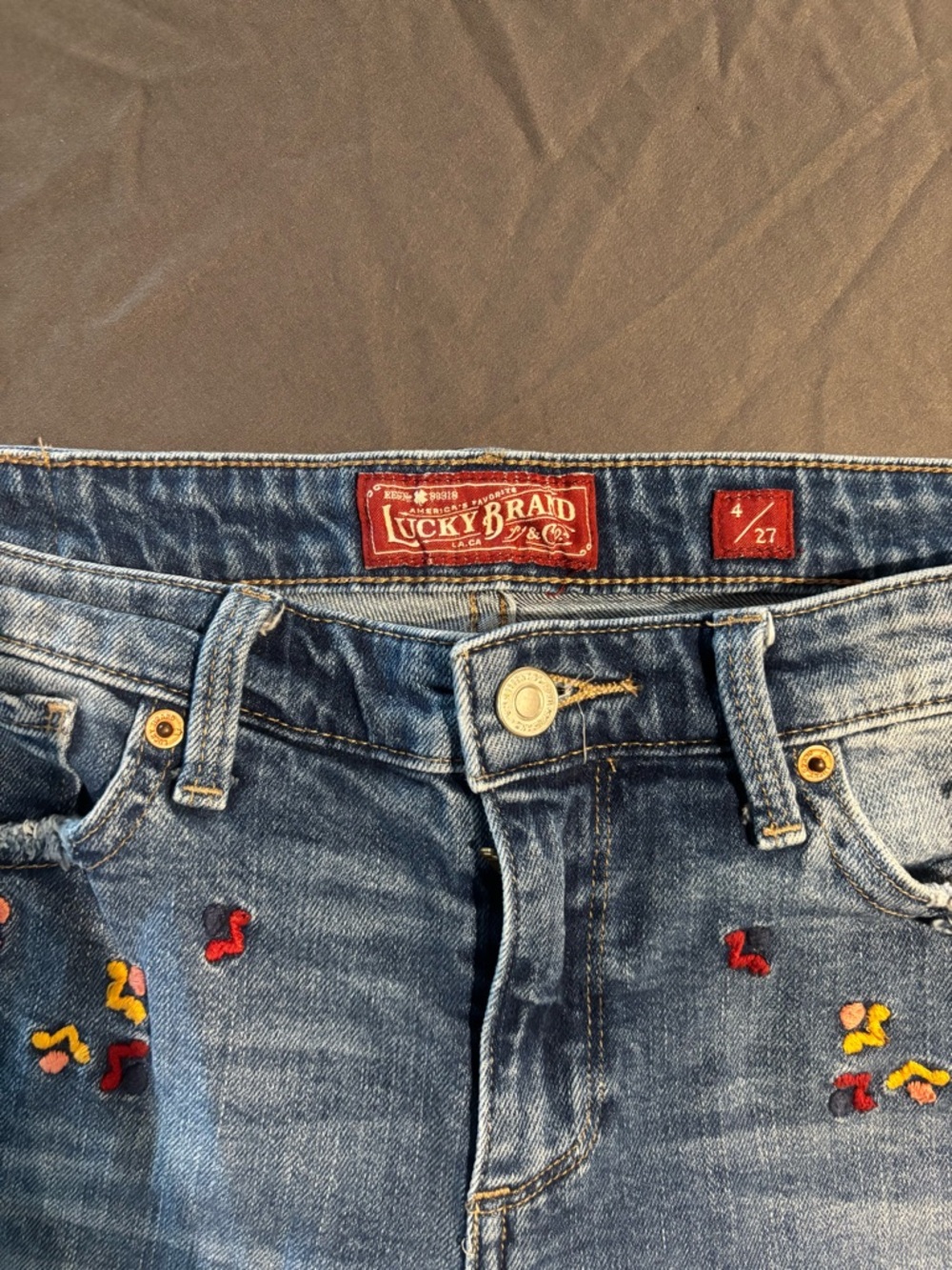 Lucky Brand Women’s Blue Embroidered Skinny Jeans - Picture 2 of 16